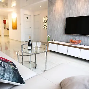 https://faroyal-luxury-3r-apartment.eilathotels.net